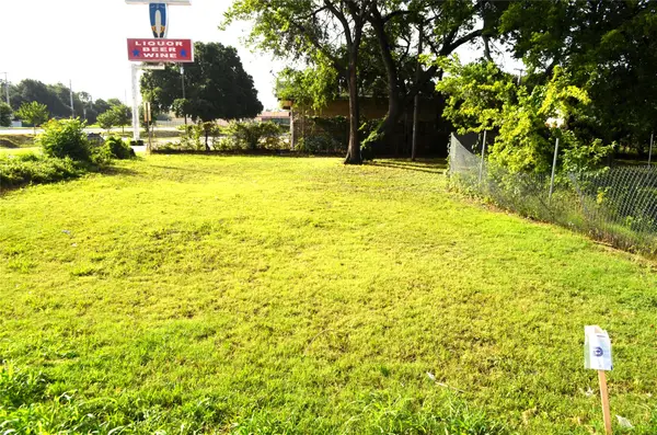 1708 Garden Drive, Dallas, TX 75215