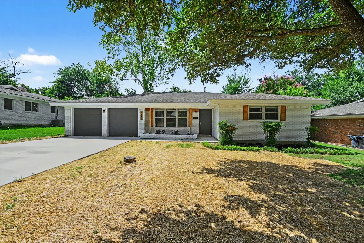 5237 Greene Avenue, Fort Worth, TX 76133 - #1