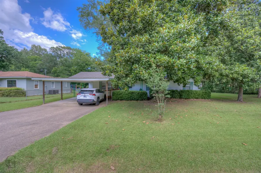 311 Greenwood Street, Mooringsport, LA 71060 - #2