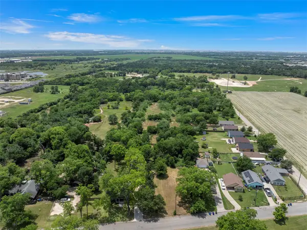 3721 S 4th Street, Waco, TX 76706