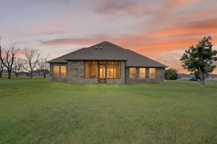 1136 Tremont Lane, Granbury, TX 76049 - #2