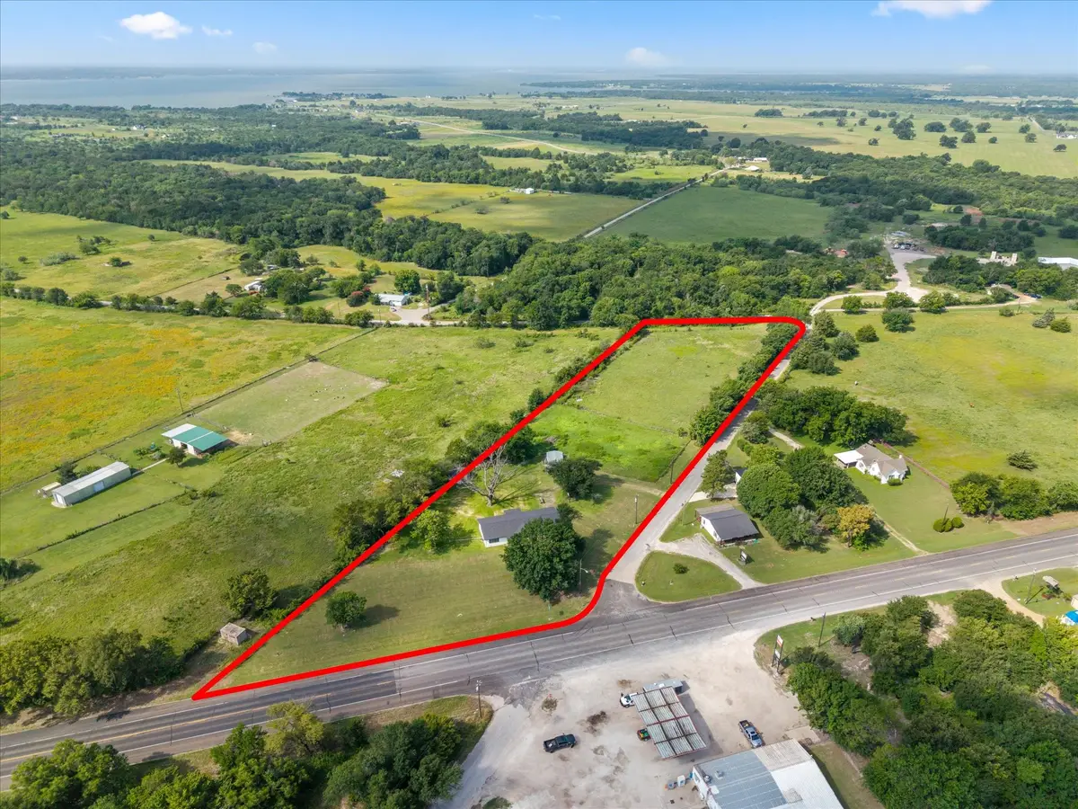 101 SE County Road 2240, Corsicana, TX 75109 - #1
