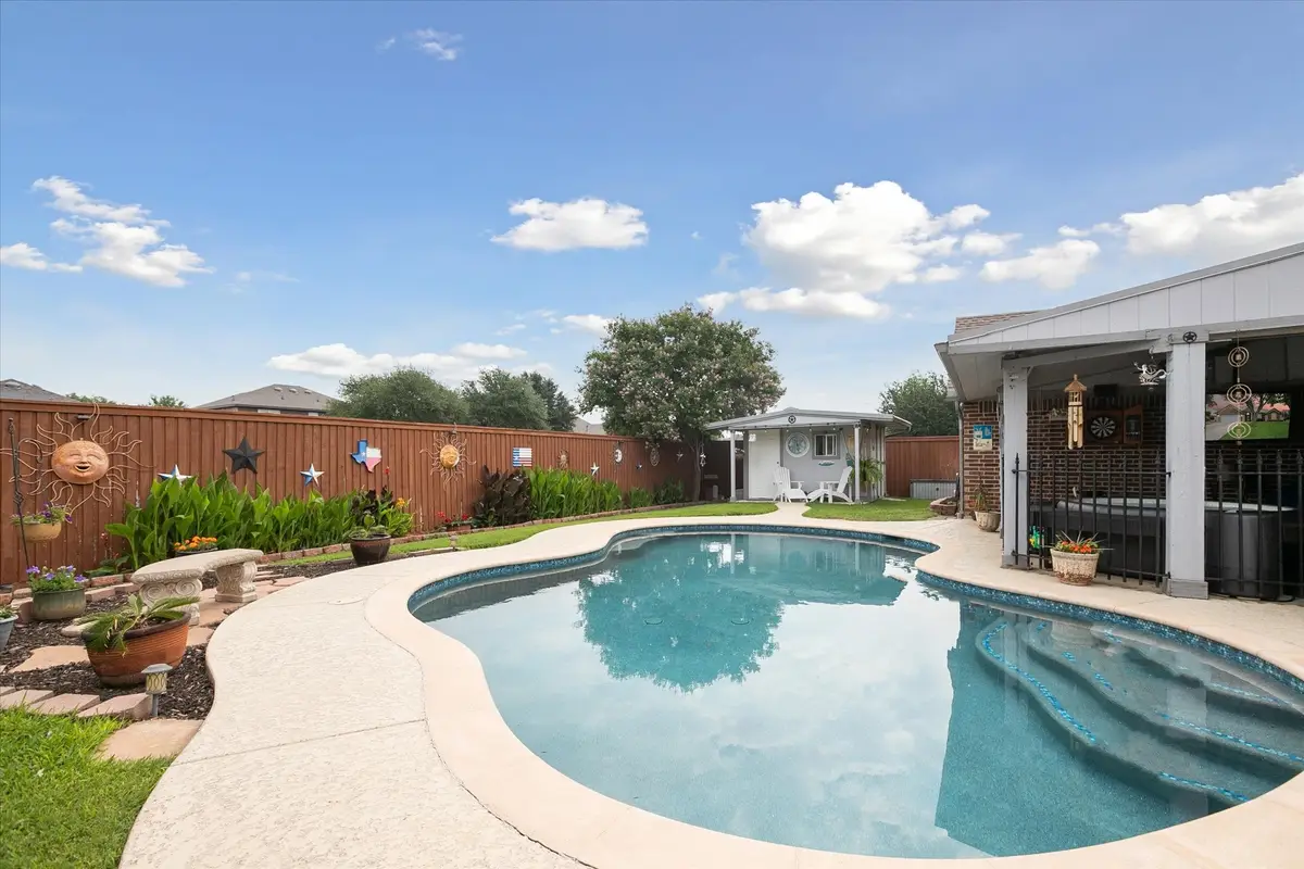 568 Willowview Drive, Saginaw, TX 76179 - #1