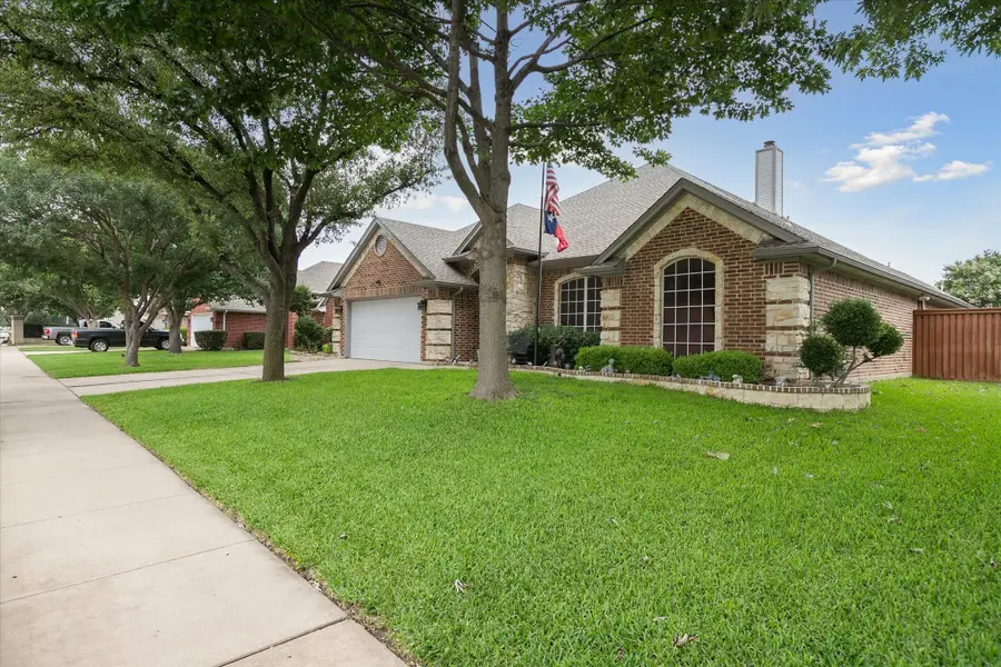 568 Willowview Drive, Saginaw, TX 76179 - #3