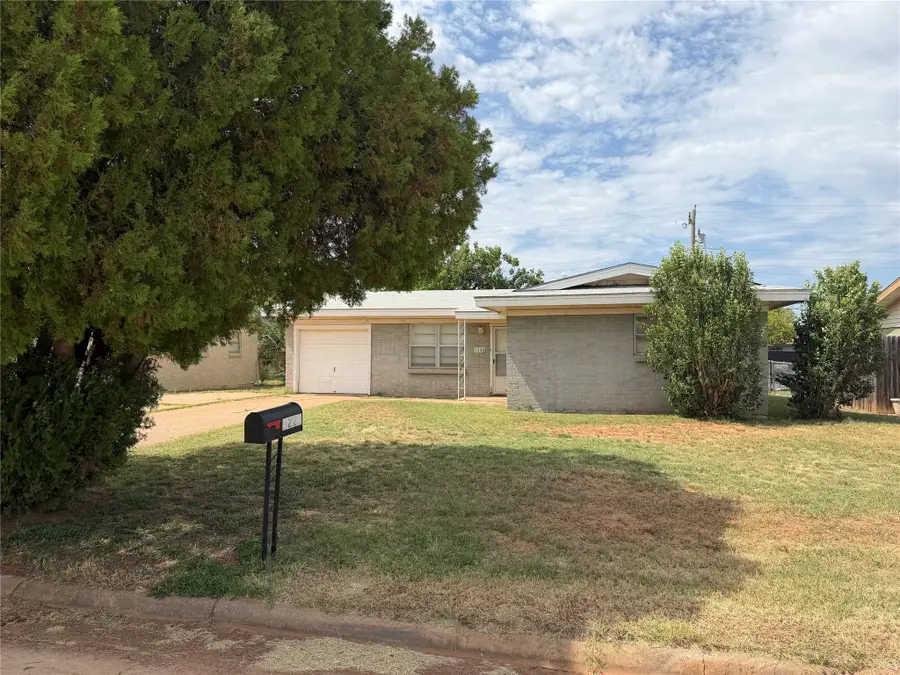 5226 Lamesa Avenue, Abilene, TX 79605 - #2
