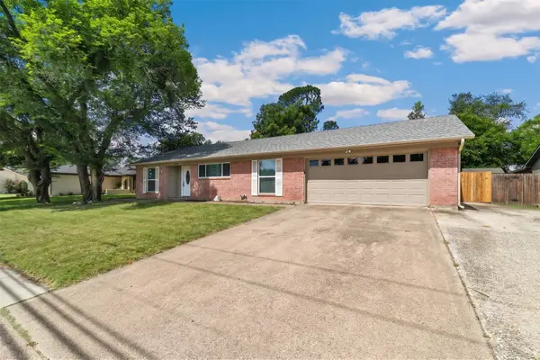 909 N Dove Road, Grapevine, TX 76051