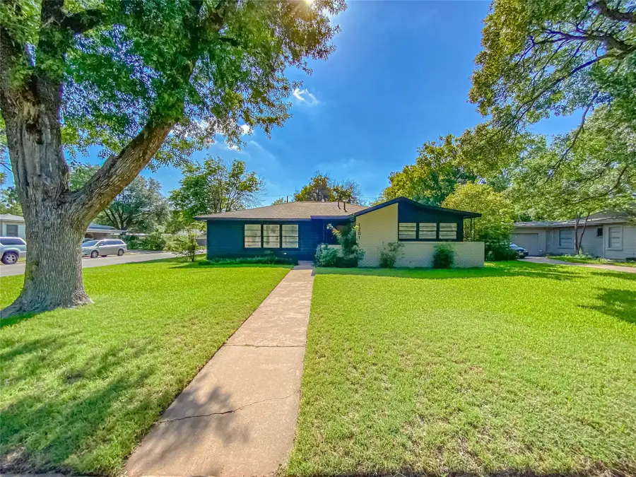1201 Albany Street, Abilene, TX 79605 - #2