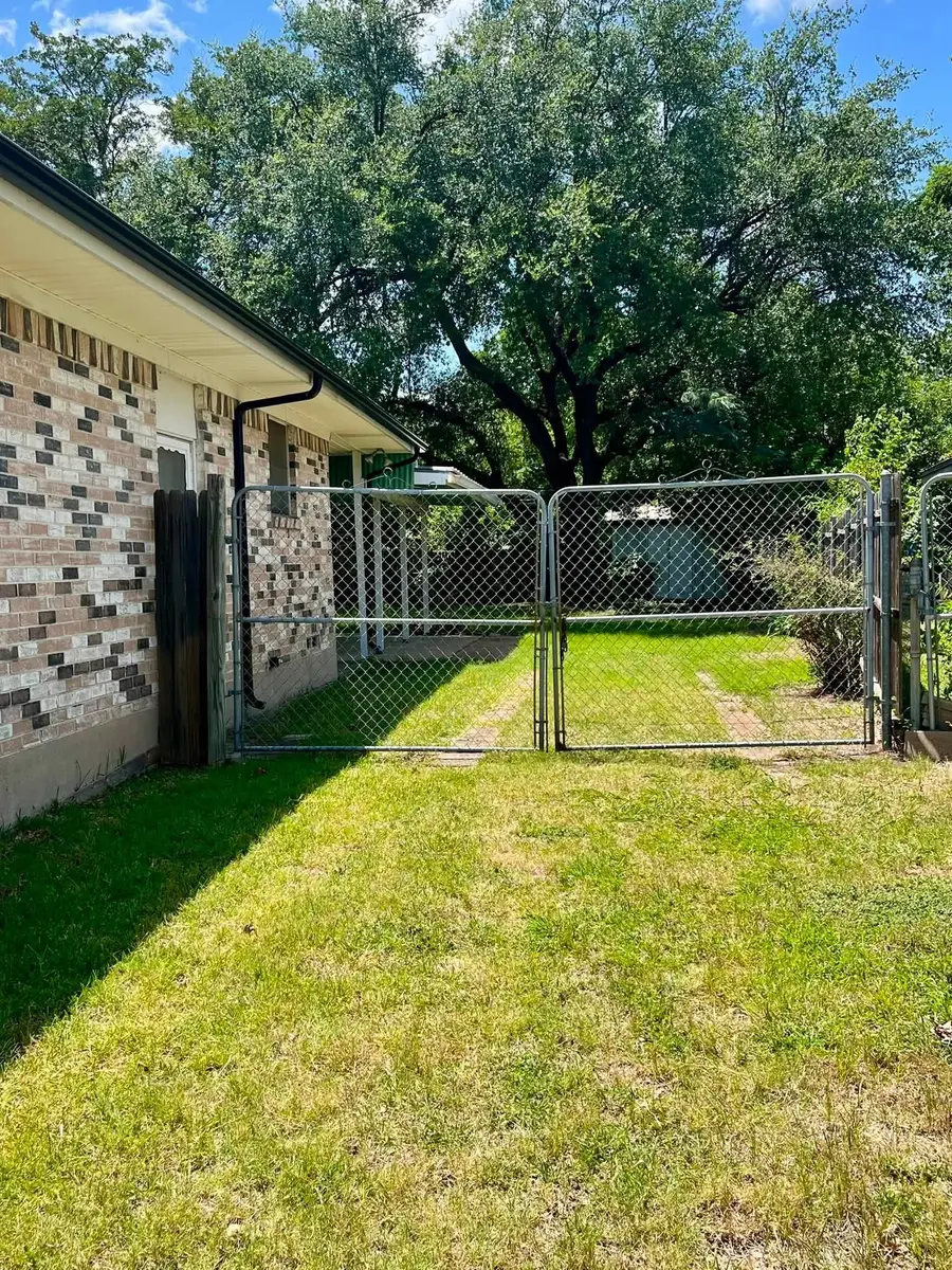 723 Walnut Street, Duncanville, TX 75116 - #3