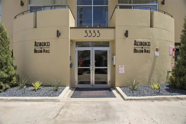3333 Darcy Street #2202, Fort Worth, TX 76107