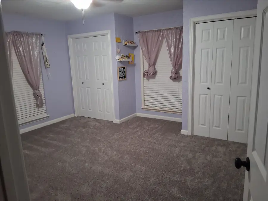 121 Port O Call Court, Runaway Bay, TX 76426 - #2