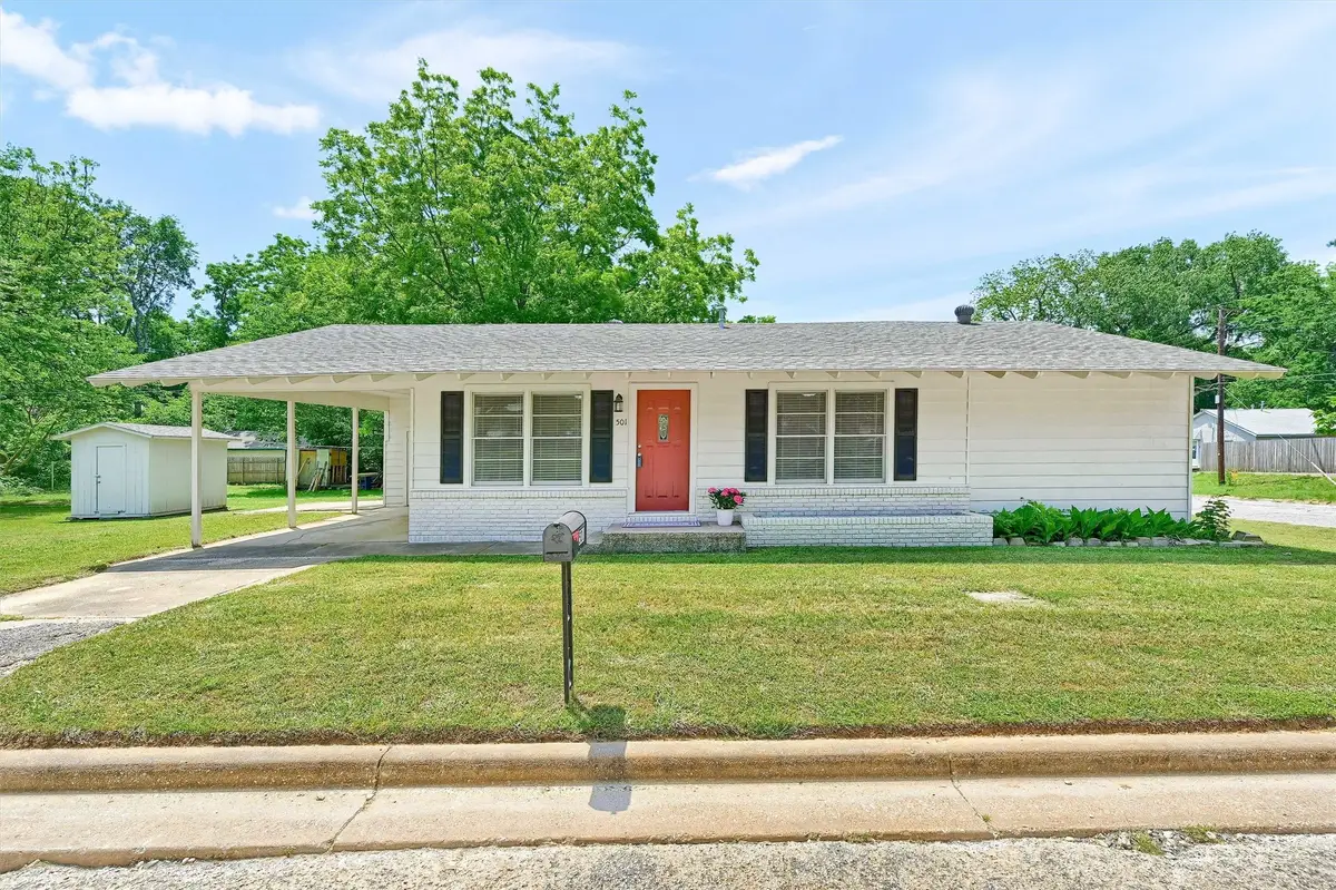 501 S Eddy Avenue, Denison, TX 75020 - #1