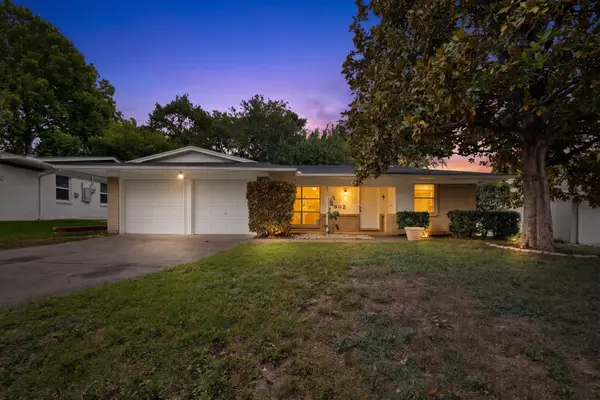 802 Wisteria Way, Richardson, TX 75080