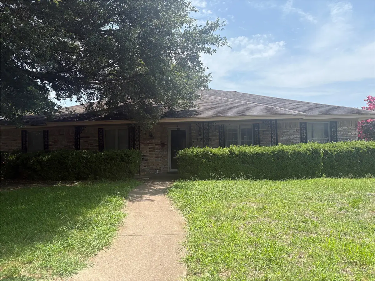 702 Granada Drive, Duncanville, TX 75116 - #1