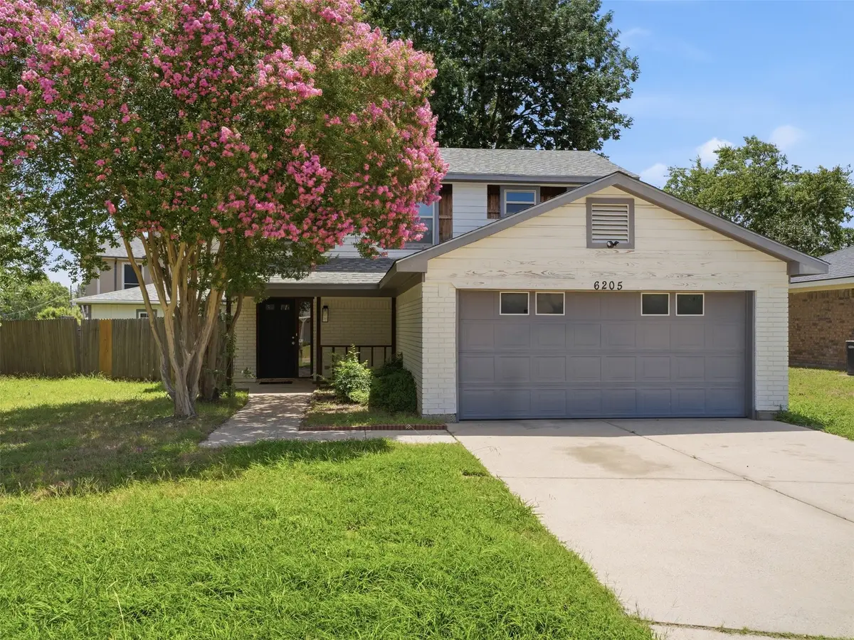 6205 Fernwood Drive, Arlington, TX 76001 - #1
