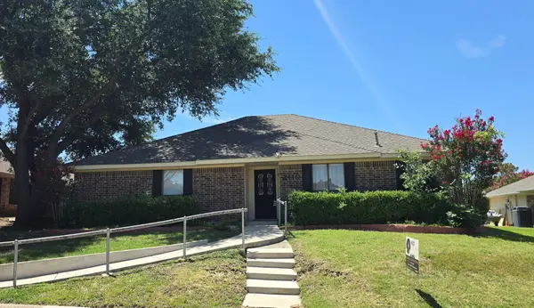 2110 Teton, Carrollton, TX 75006