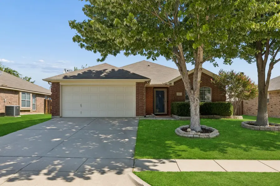 616 Steerman Court, Saginaw, TX 76179 - #2