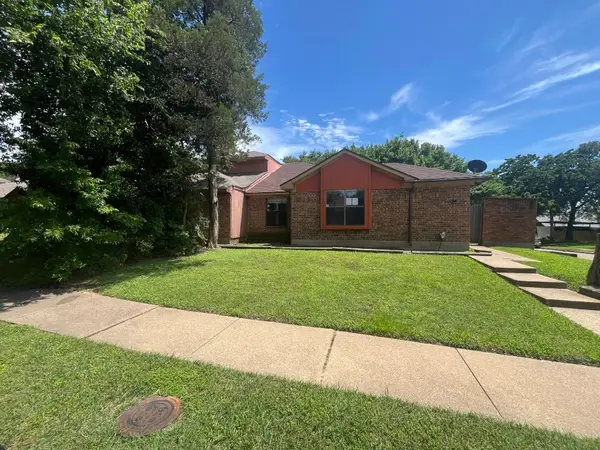 10204 Oak Terrace Circle, Dallas, TX 75227