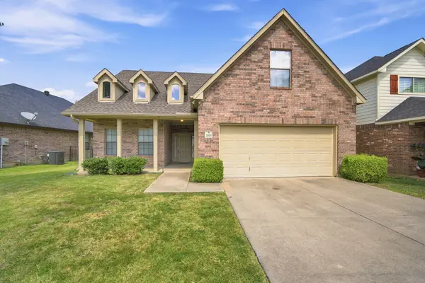 3009 Shoreline Drive, Burleson, TX 76028