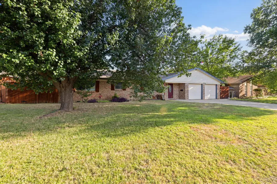 6736 Corona Drive, North Richland Hills, TX 76180 - #2
