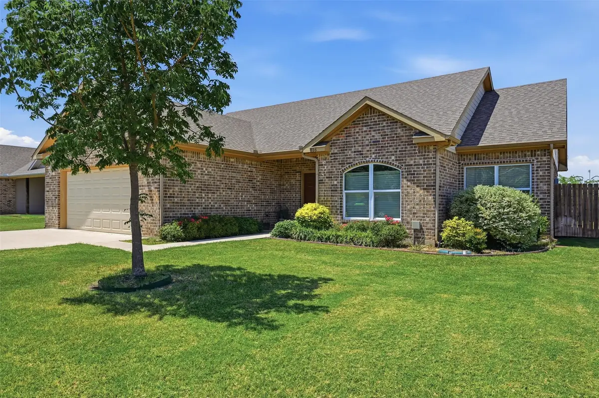816 E Northside Drive, Pilot Point, TX 76258 - #1