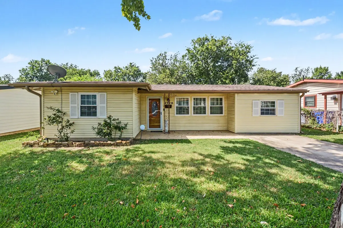 2520 Collingwood Drive, Farmers Branch, TX 75234 - #1