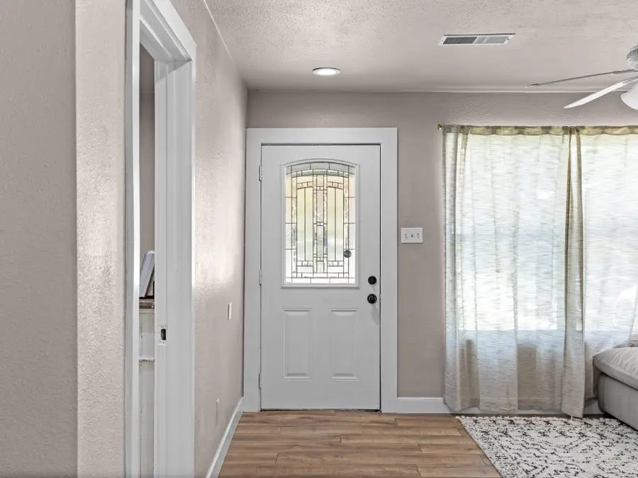 638 Bethpage Avenue, Dallas, TX 75217 - #3