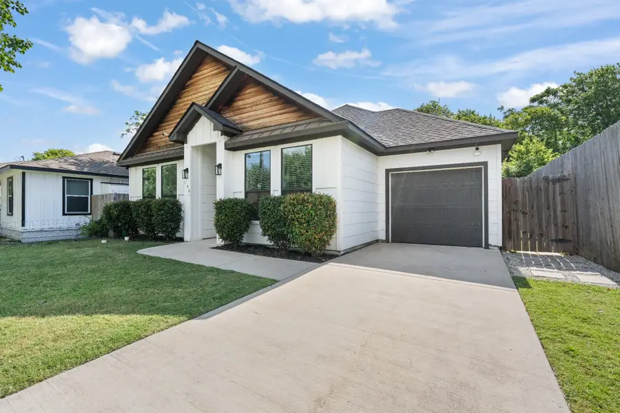 106 1/2 Cook Street, Waxahachie, TX 75165 - #2