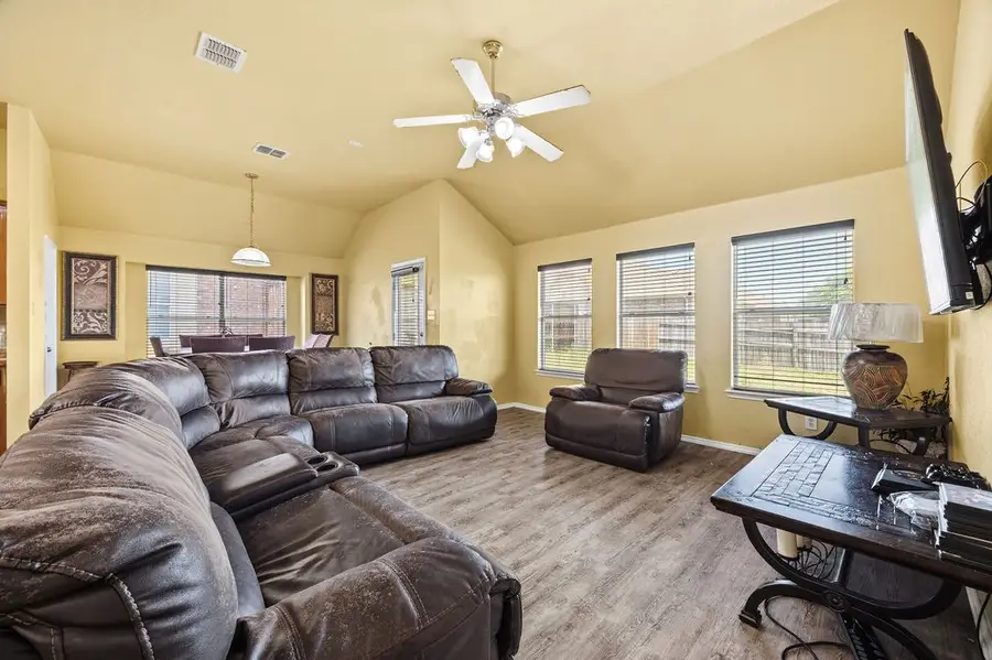 549 Anchor Way, Crowley, TX 76036 - #3