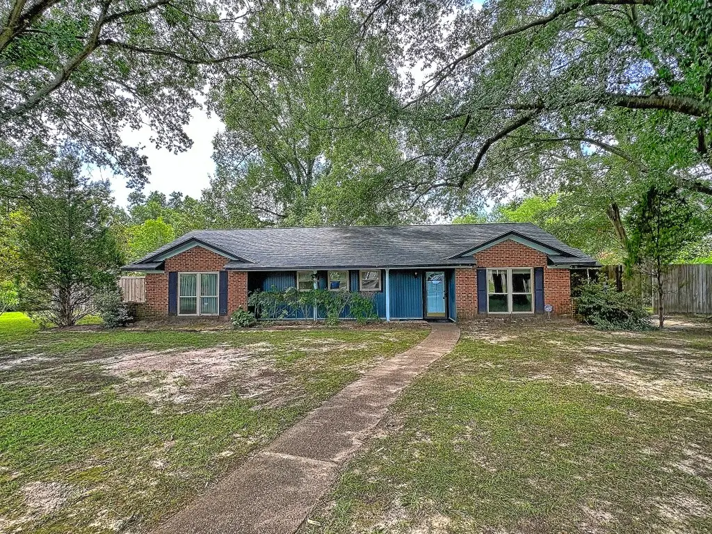 137 Penny Lane, Athens, TX 75751 - #1