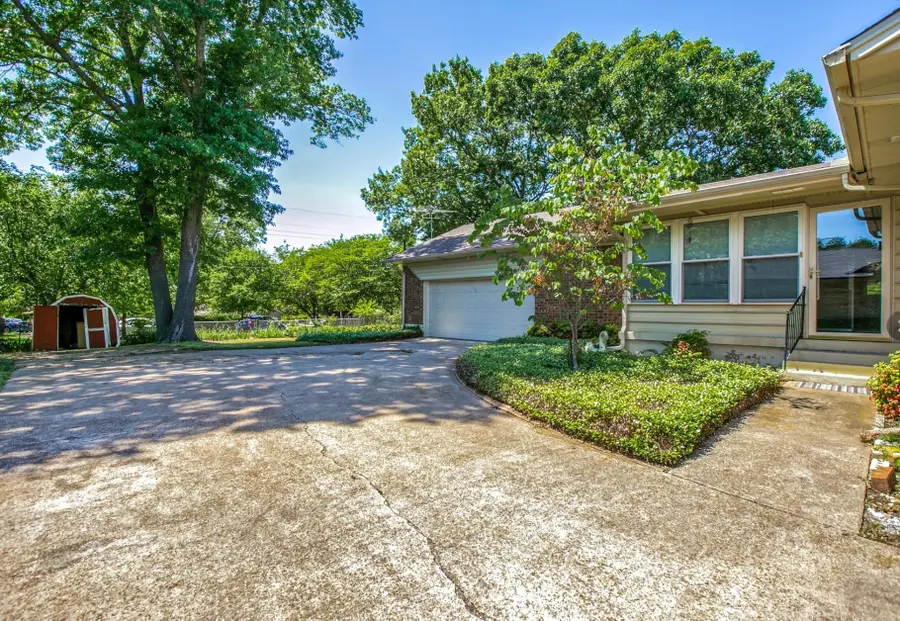 113 S Valley Street, Red Oak, TX 75154 - #2