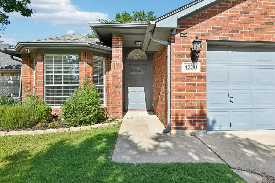 4220 Maryanne Place, Haltom City, TX 76137 - #2