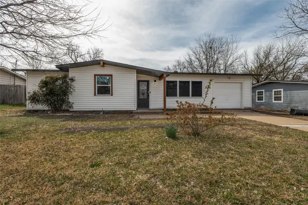 800 E Tucker Boulevard, Arlington, TX 76010