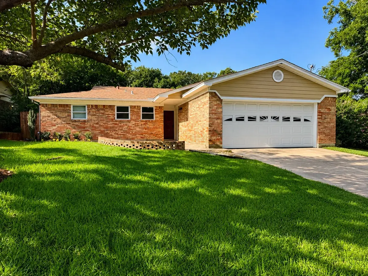 704 Chisholm Trail, Denton, TX 76209 - #1