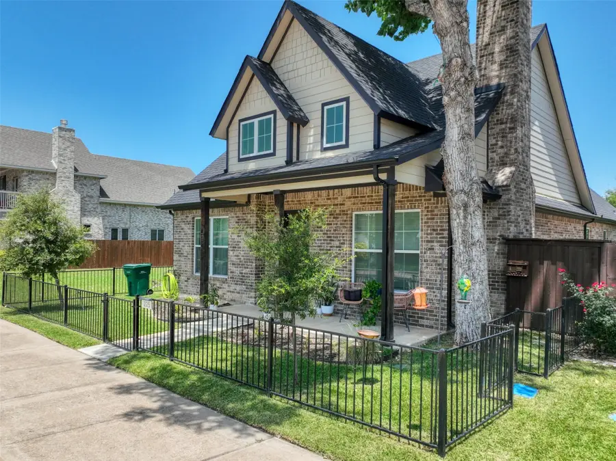 225 E 5th Street, Ellis, TX 75125 - #3