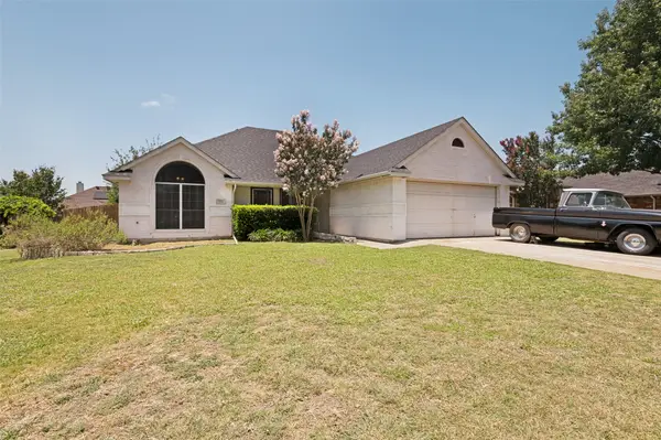 521 Wild Springs Drive, Midlothian, TX 76065