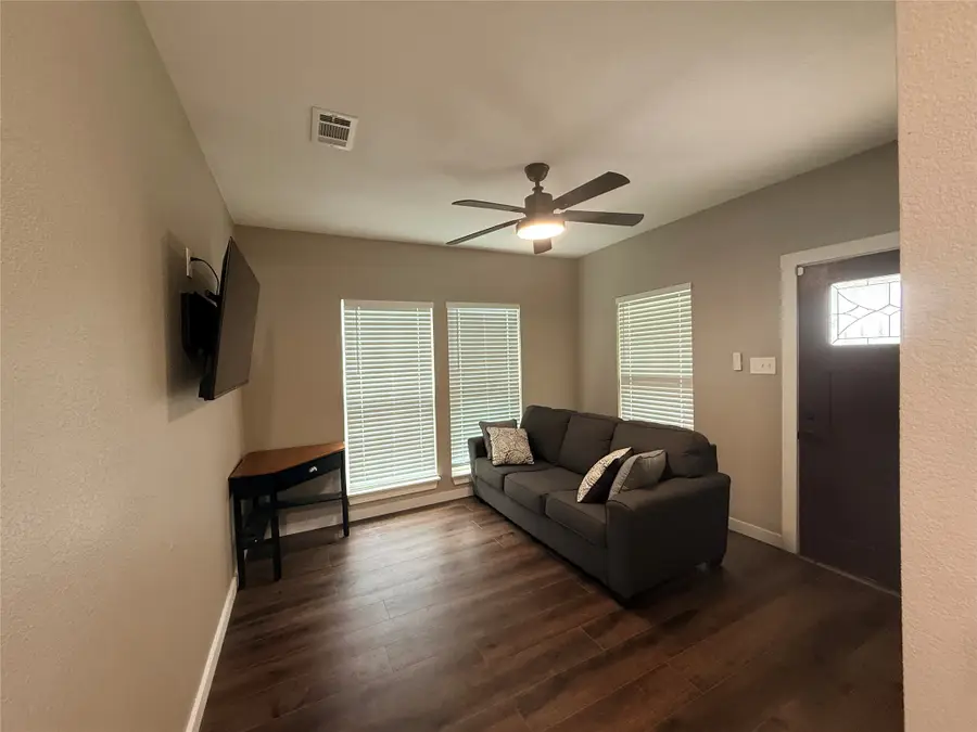 1920 S 18th Street, Waco, TX 76706 - #3