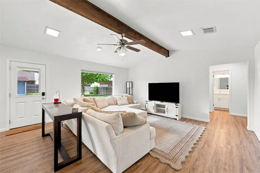 308 Oakwood Lane, Hewitt, TX 76643 - #3