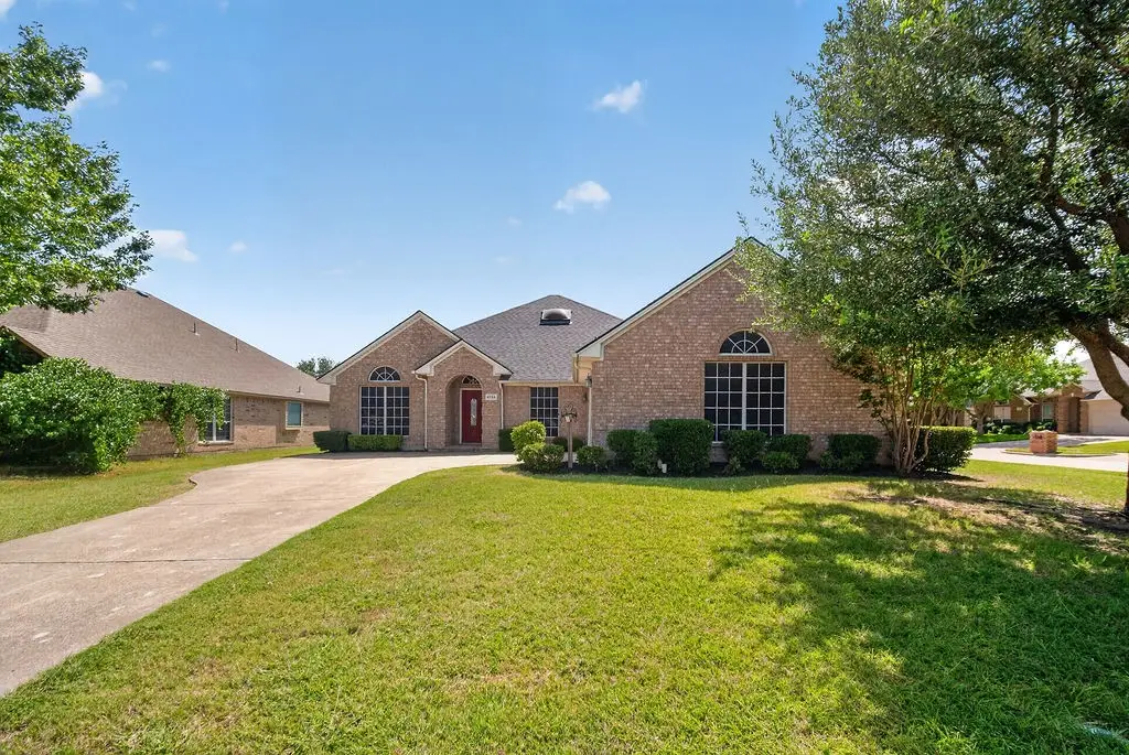2723 Lake Way Drive, Grand Prairie, TX 75052 - #1