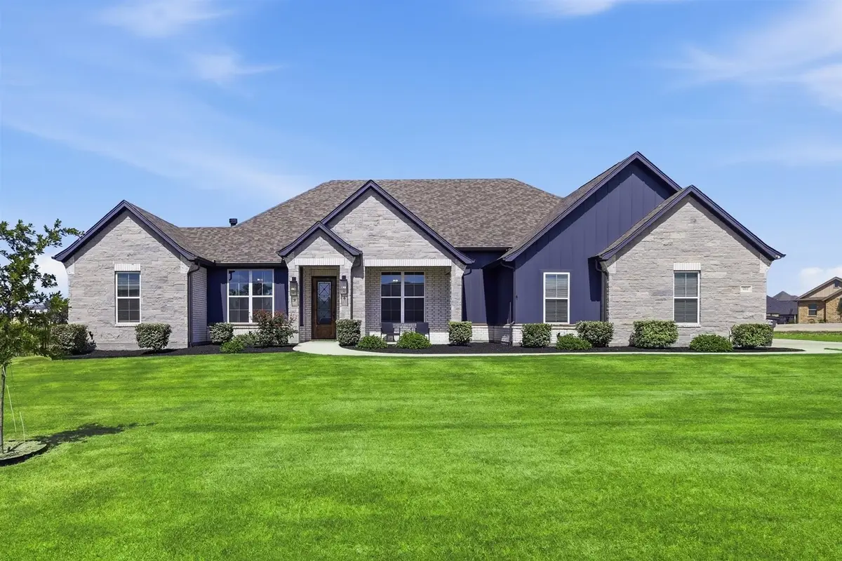 901 Medaris Way, Azle, TX 76020 - #1