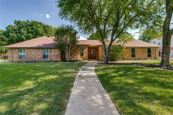 2 Rolling Hills Circle, Denton, TX 76205