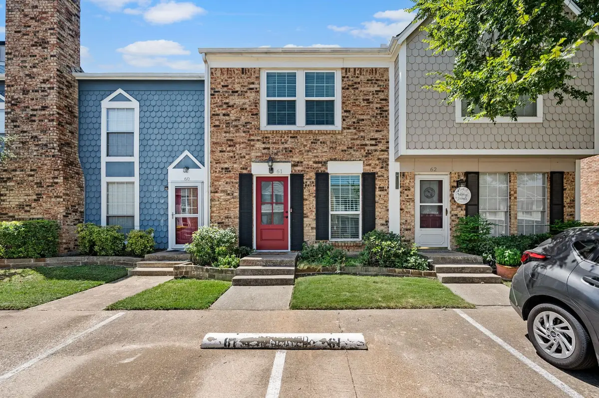 61 Abbey Road, Euless, TX 76039 - #1