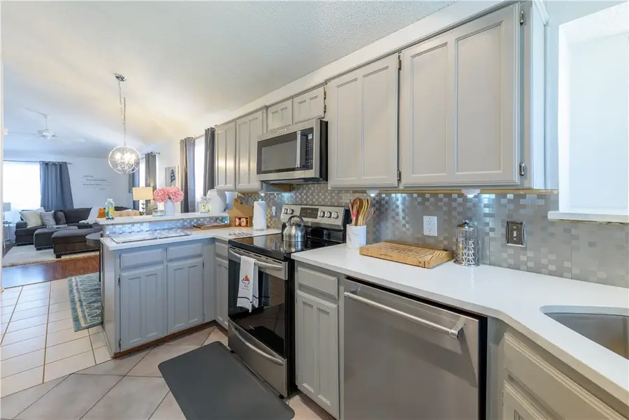 7825 Cardinal Court, North Richland Hills, TX 76180 - #3