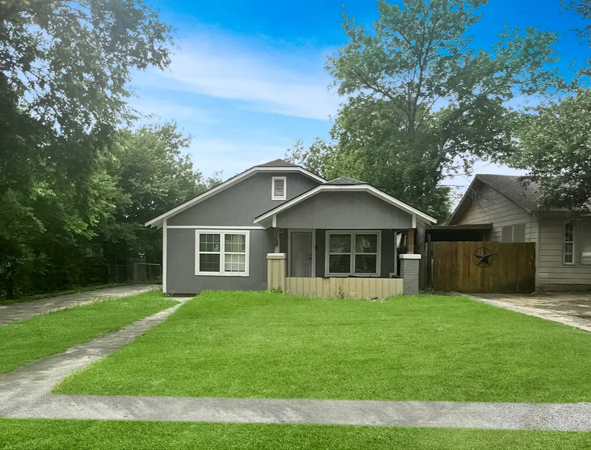 3116 6th Avenue, Fort Worth, TX 76110 - #1