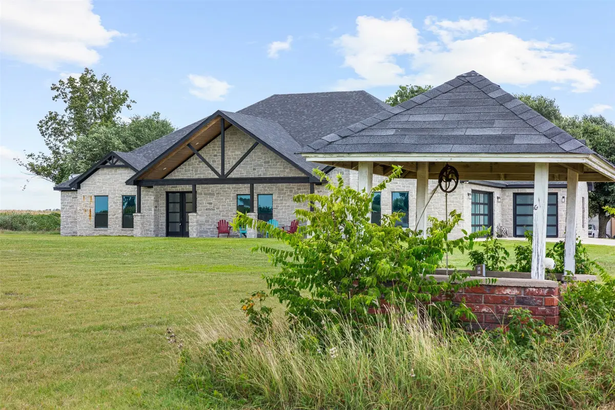 6021 N Fm 1915, Buckholts, TX 76518 - #1