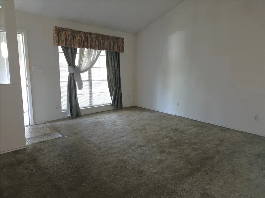 1908 Brookview Drive, Arlington, TX 76010 - #2