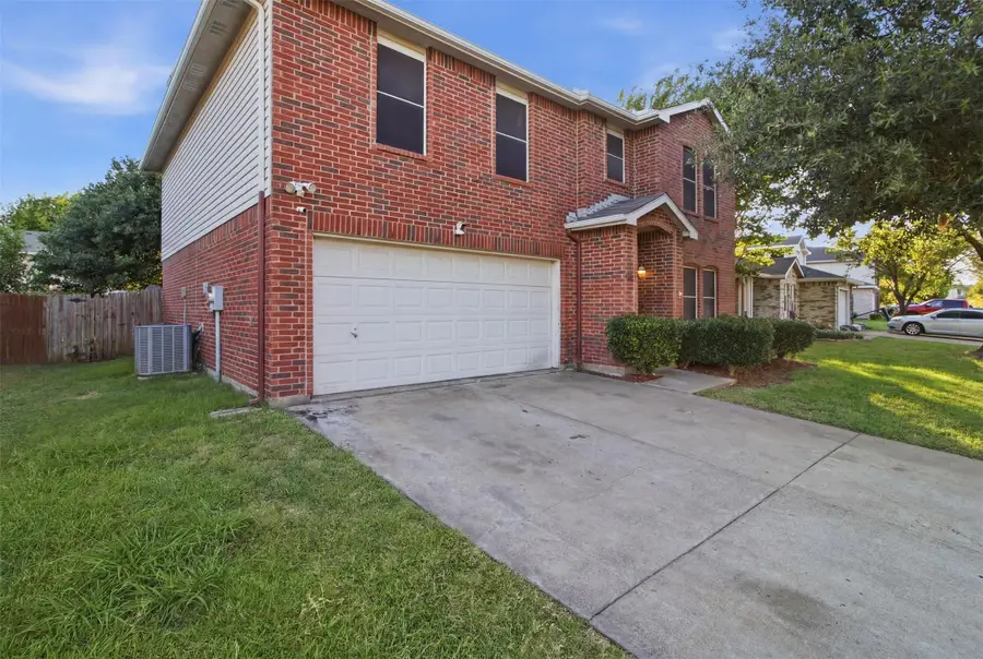 2955 Celian Drive, Grand Prairie, TX 75052 - #2