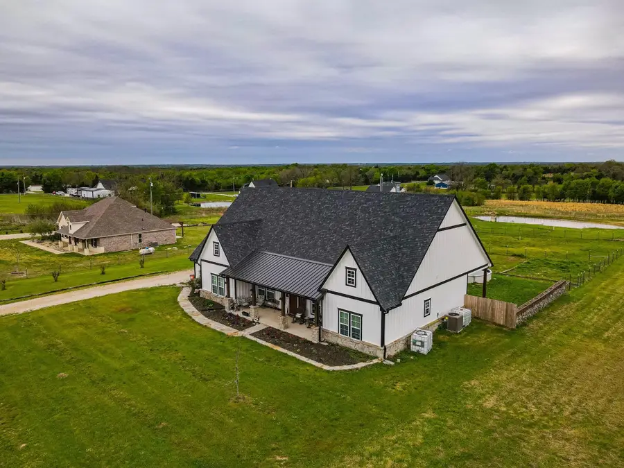 4886 County Road 1037, Celeste, TX 75426 - #2