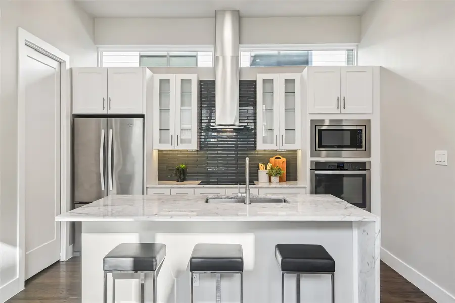 5914 Lindell Avenue #200, Dallas, TX 75206 - #3