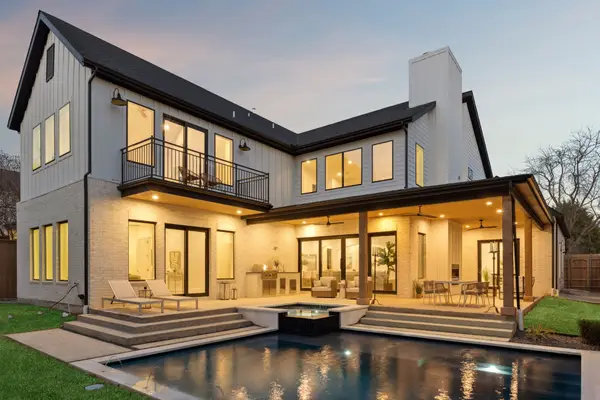 1811 Bermuda Street, Dallas, TX 75214