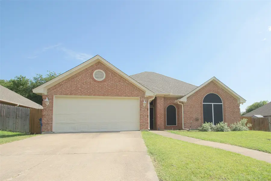 1804 Sand Stone Drive, Sanger, TX 76266 - #2